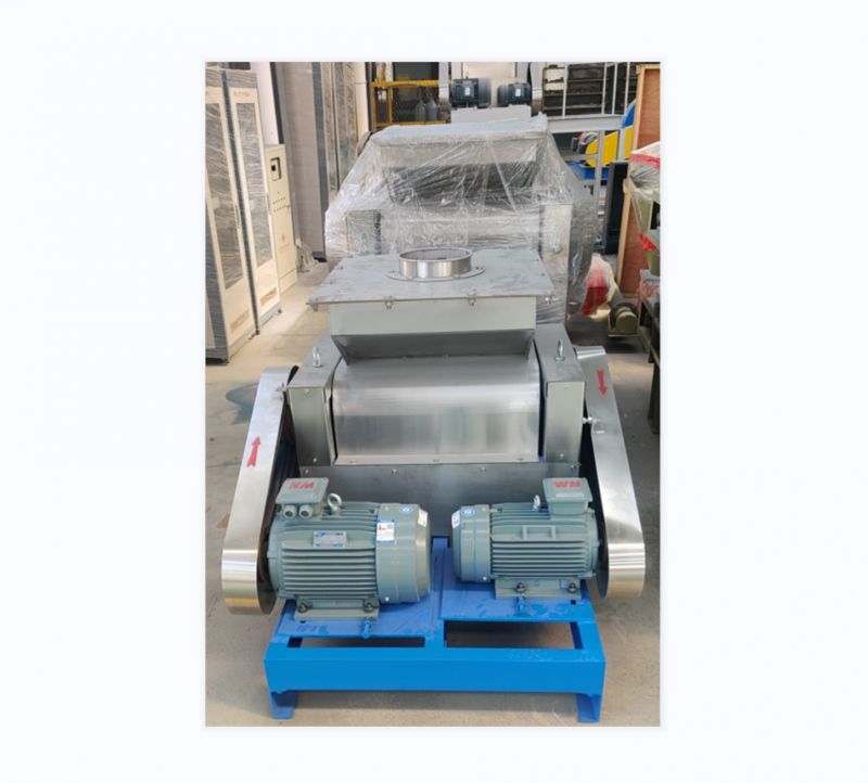 對(duì)輥尿素破碎機(jī)